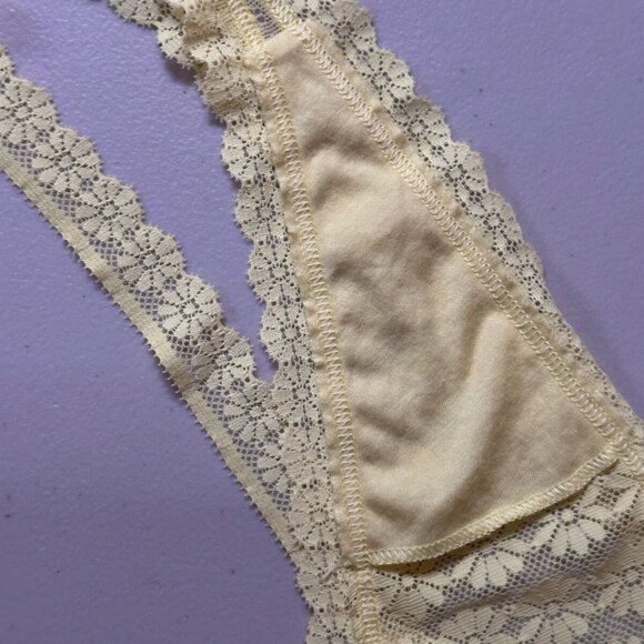 New Victoria's Secret Underwear Large Womens Yellow Lacey Flower String Thong - Picture 5 of 5